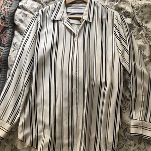 Everlane silk relaxed shirt 8